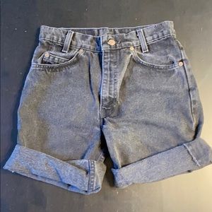 Vintage Levi's 550 High Rise Cuffed Jean Shorts 27